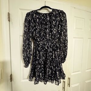 Lulu's Black and White Floral Long Sleeve Dress
